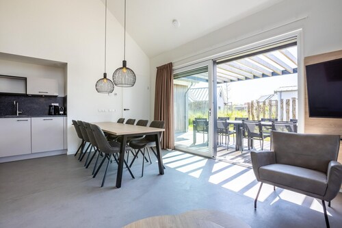 Villa with Pet Access