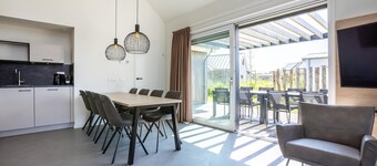 Villa with Pet Access