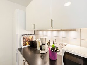Fridge, microwave, oven, stovetop - Schönes Ferienhaus mit Terrasse (Winterberg)