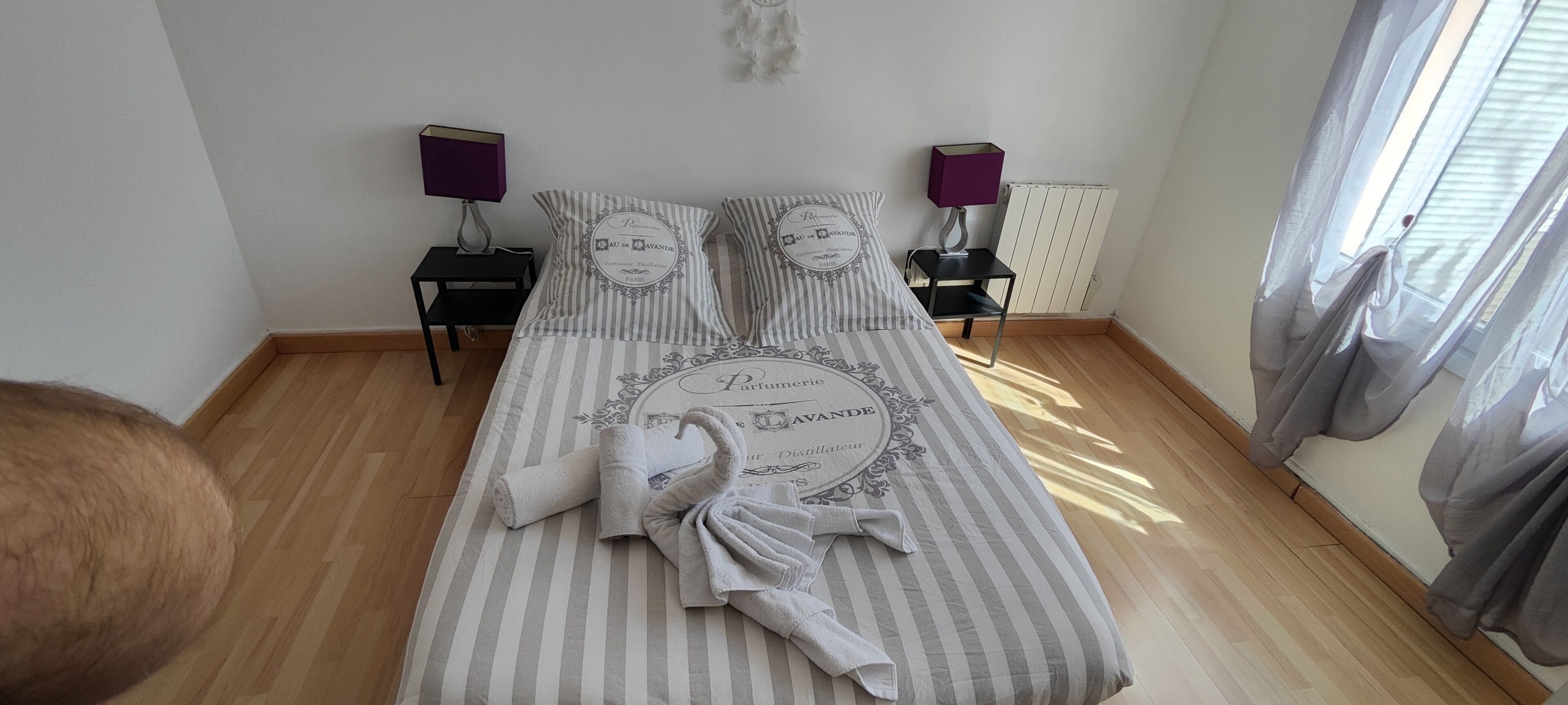1 chambre, fer et planche à repasser, lit parapluie, Wi-Fi gratuit