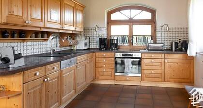 Peter Lassau Modern retreat