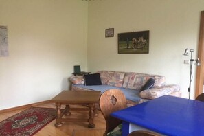 TV connectée, table de tennis de table