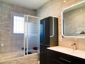 Towels - Villa Mehdaeve by Interhome (Le Luc)