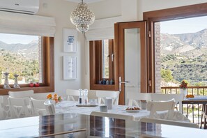 Dining - Dream Stay! Heated Pool, 15 Guests, Near Beach (La Herradura)