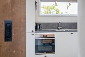 Refrigerador, horno, placa de cocina, lavavajillas