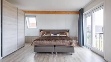 2 bedrooms, free WiFi