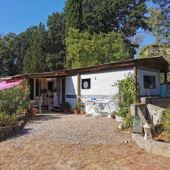 Exterior - Mobile home outside campsite 7km from the beach (Roquebrune-sur-Argens)