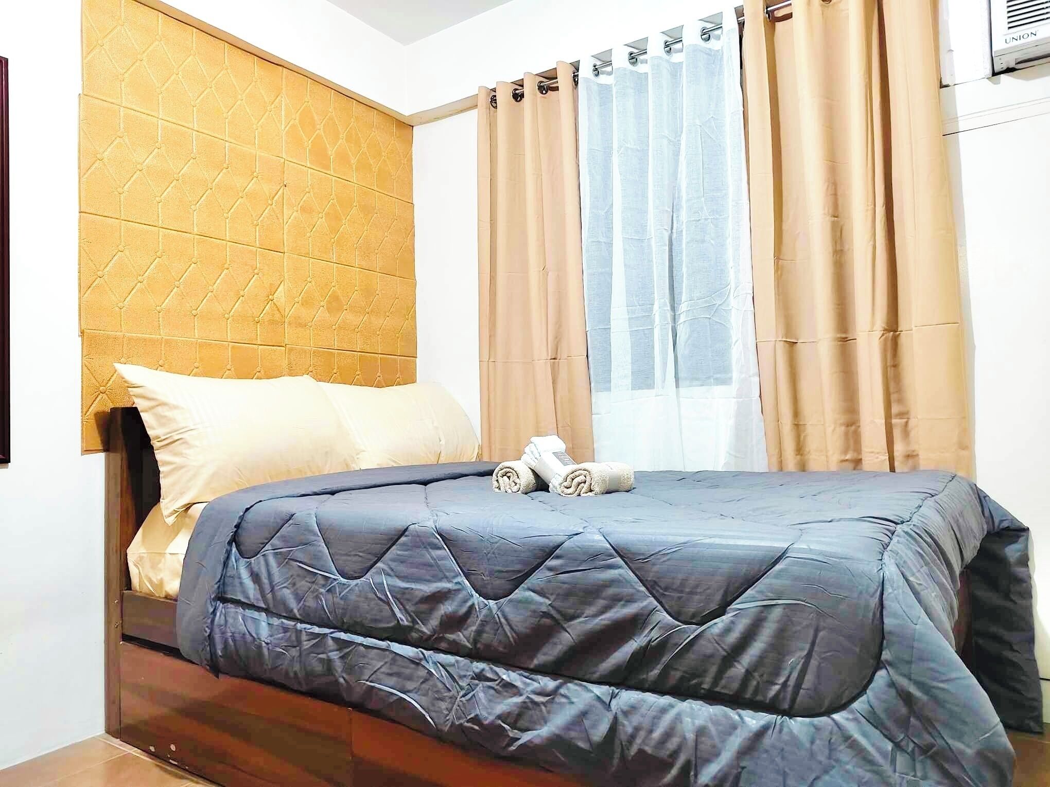 1 dormitori, planxa i posts de planxar, wifi i roba de llit 