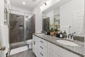 Hair dryer, towels - Vibrant Home in The Nations w/ Garage, Walk to Restaurants & Shops (Nashville)