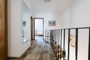 3 chambres, fer et planche à repasser, accès Internet, draps fournis