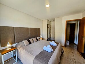 Wi-Fi de cortesia, roupa de cama