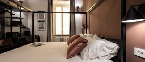 Design Room, Non Smoking, Private Bathroom | 1 bedroom, Egyptian cotton sheets, premium bedding, down duvets