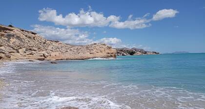 Villa Garden, Pool & sea
