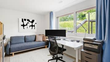 Appartement, 3 chambres, accessible aux personnes à mobilité réduite, fumeurs | Salle de séjour