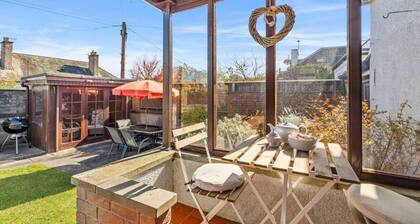 The Old Jewellers â Cosy retreat with rich history