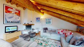 TV, fireplace - 4½-room apartment on the 1st and 2nd floor. (Celerina/Schlarigna)