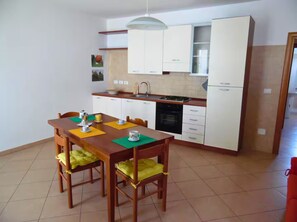 Dining - APULIAN RETREAT (Large two-room apartment a few kilometers from Lecce) (Cavallino)