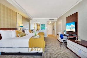 Desk, iron/ironing board, travel cot, WiFi