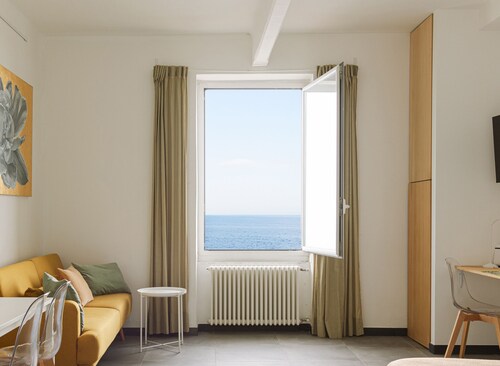 Cà de Mâ – Sea Front Suite