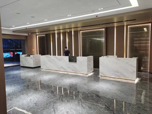 Reception - World Hotel Jinan Wenlvcheng Branch (Jinan)