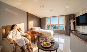 Ocean Deluxe, River View | Soundproofing, free WiFi, bed sheets - Restia Incheonbay Hotel (Incheon)