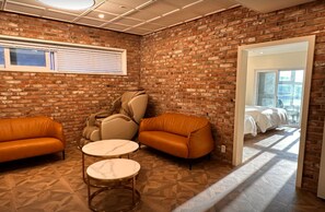 Living area - Restia Incheonbay Hotel (Incheon)