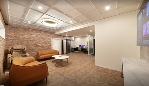 Suite – royal, elveutsikt (2 Free Parking) | Lydisolert, wi-fi (inkludert) og sengetøy