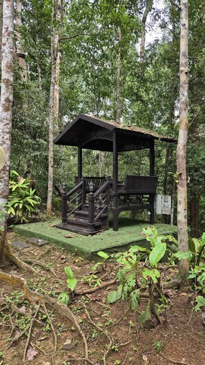 Enceinte de lâhĂ©bergement