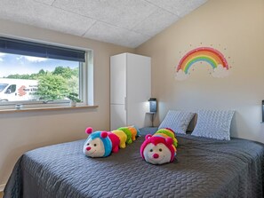 5 bedrooms, internet