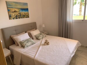 2 makuuhuonetta, silitysrauta/-lauta, ilmainen Wi-Fi, vuodevaatteet