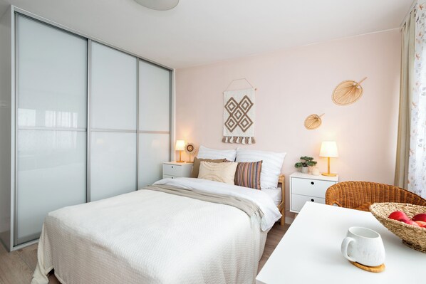 Comfort Apartment, City View | 1 bedroom, individually decorated, individually furnished - Opal - by Kairos Apartments (Gliwice)