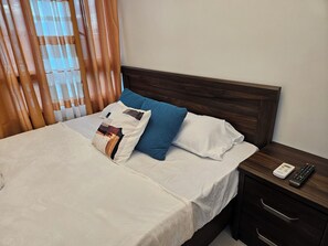 1 bedroom, free WiFi, bed sheets