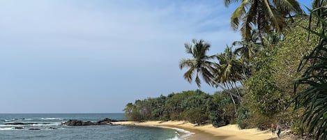 Plage à proximité, sable blanc