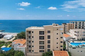 Front of property - Apart-Hotel Saraj (Dobra Voda)