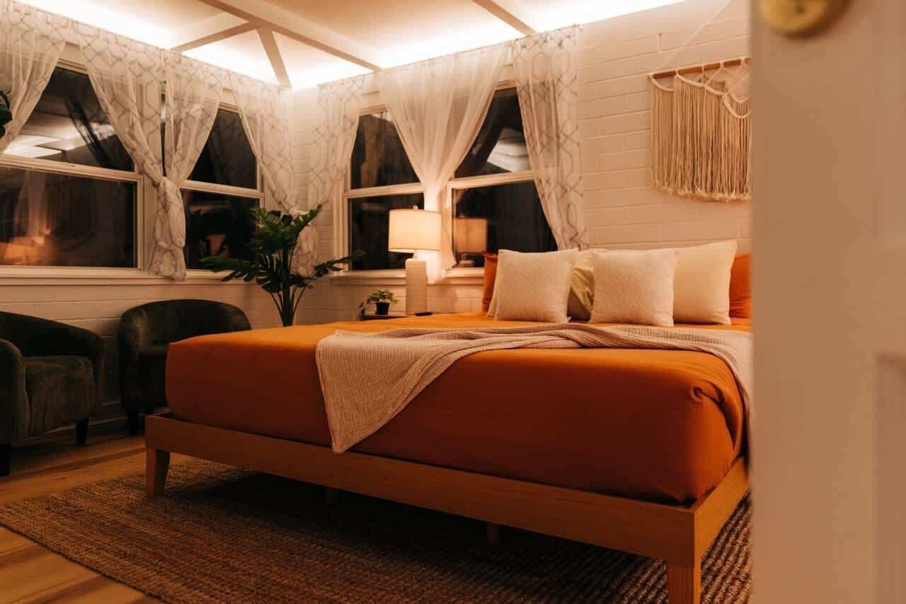 4 chambres, fer et planche à repasser, Wi-Fi, draps fournis