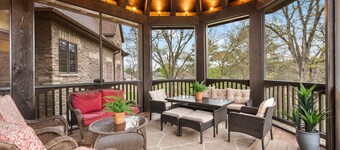 Private Pool, Pickle/bball, Close to Big Cedar