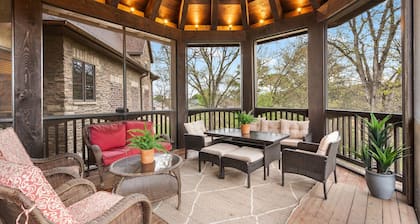 Private Pool, Pickle/bball, Close to Big Cedar