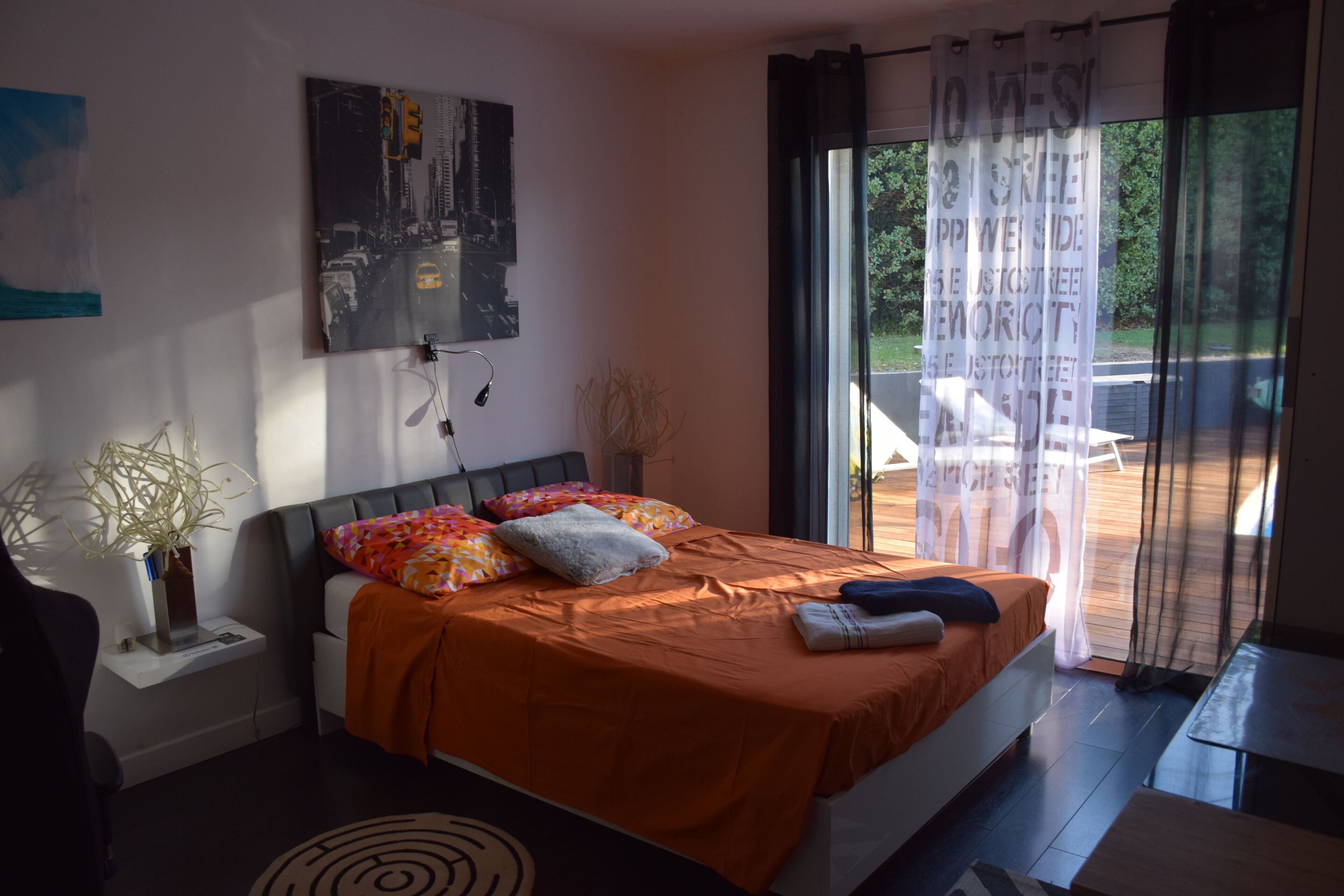 5 chambres, fer et planche à repasser, lit parapluie, Wi-Fi