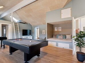 House | Games room