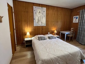 3 bedrooms