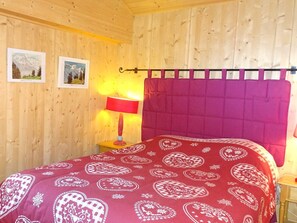 3 室のベッドルーム、WiFi