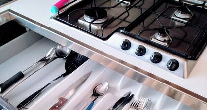 Apartment Binario 3, in Mariano Comense, WiFi. 20 meters from Northern Station.