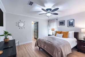 3 bedrooms, iron/ironing board, free WiFi, bed sheets