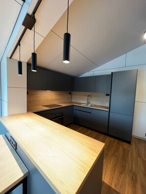 Deluxe Cabin | Private kitchen | Fridge, oven, stovetop, dishwasher - Nothaugen AS (Aure)