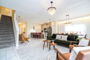 TV, DVD player, books, stereo