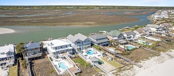 Pirates Chest, Ocean Isle Beach