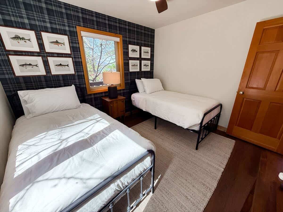 3 slaapkamers, een strijkplank/strijkijzer, gratis wifi