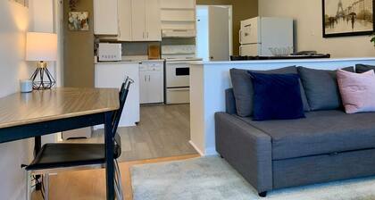 Central Location, Cozy, and Well-Equipped