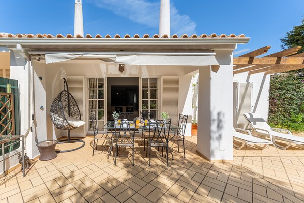 Outdoor dining - Casa da Paz | 3 Room | Olhos de Água | Albufeira (Albufeira)