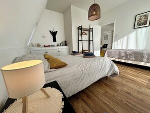 2 bedrooms, iron/ironing board, travel crib, free WiFi